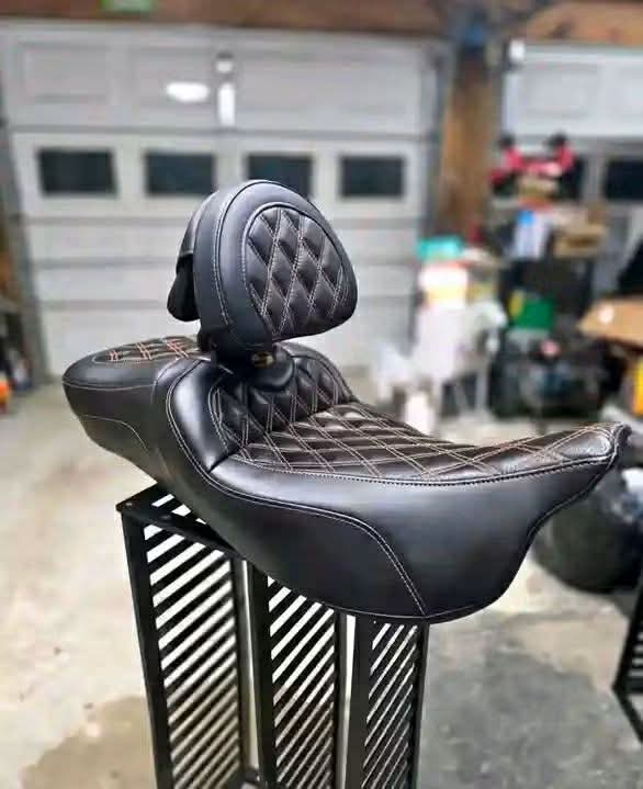 Saddlemen Road Sofa LS Lattice Stitch 2-Up Touring Seat - Image 2