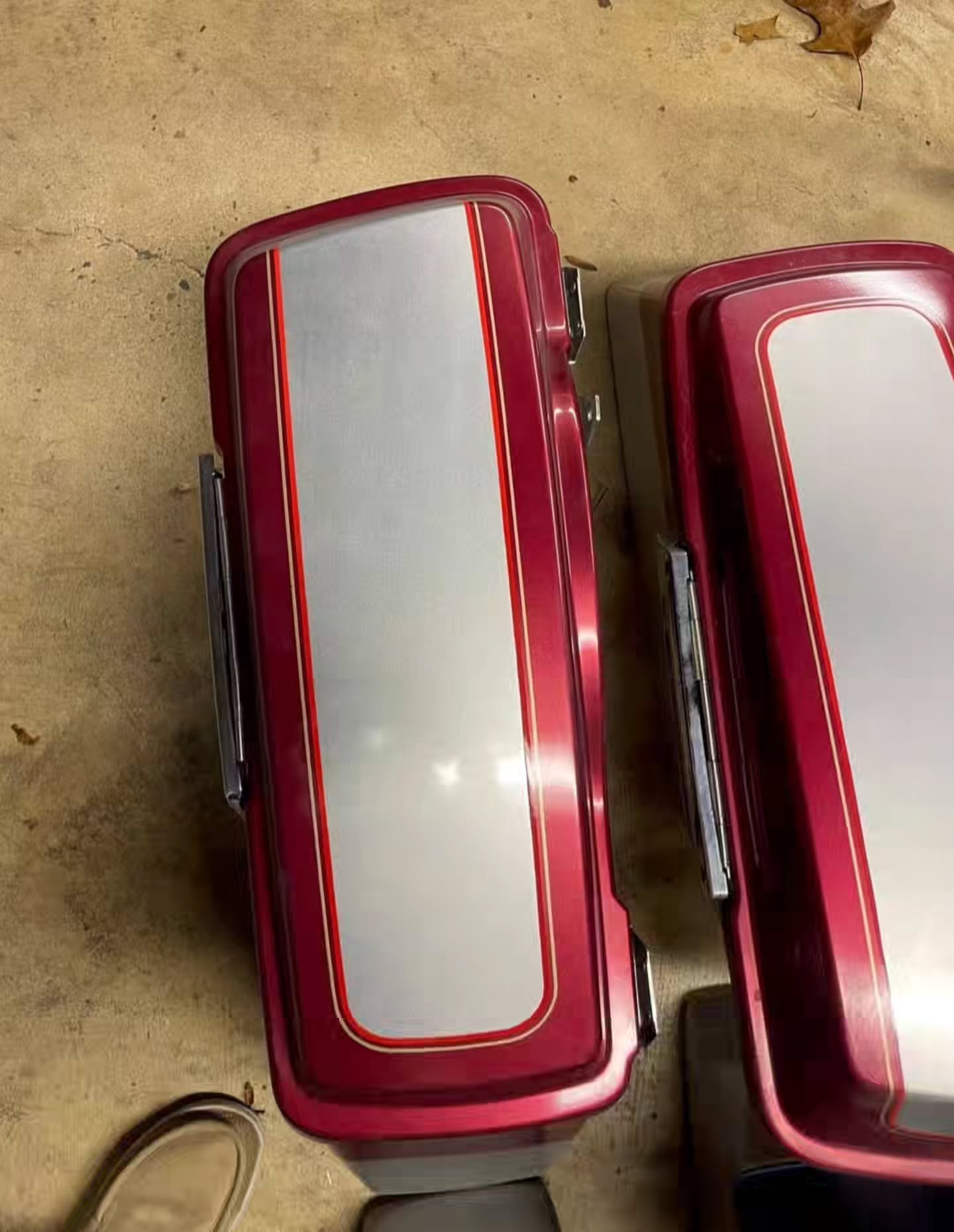 Harley-Davidson Deep Red Rear Fender & Saddlebags Set - Image 4