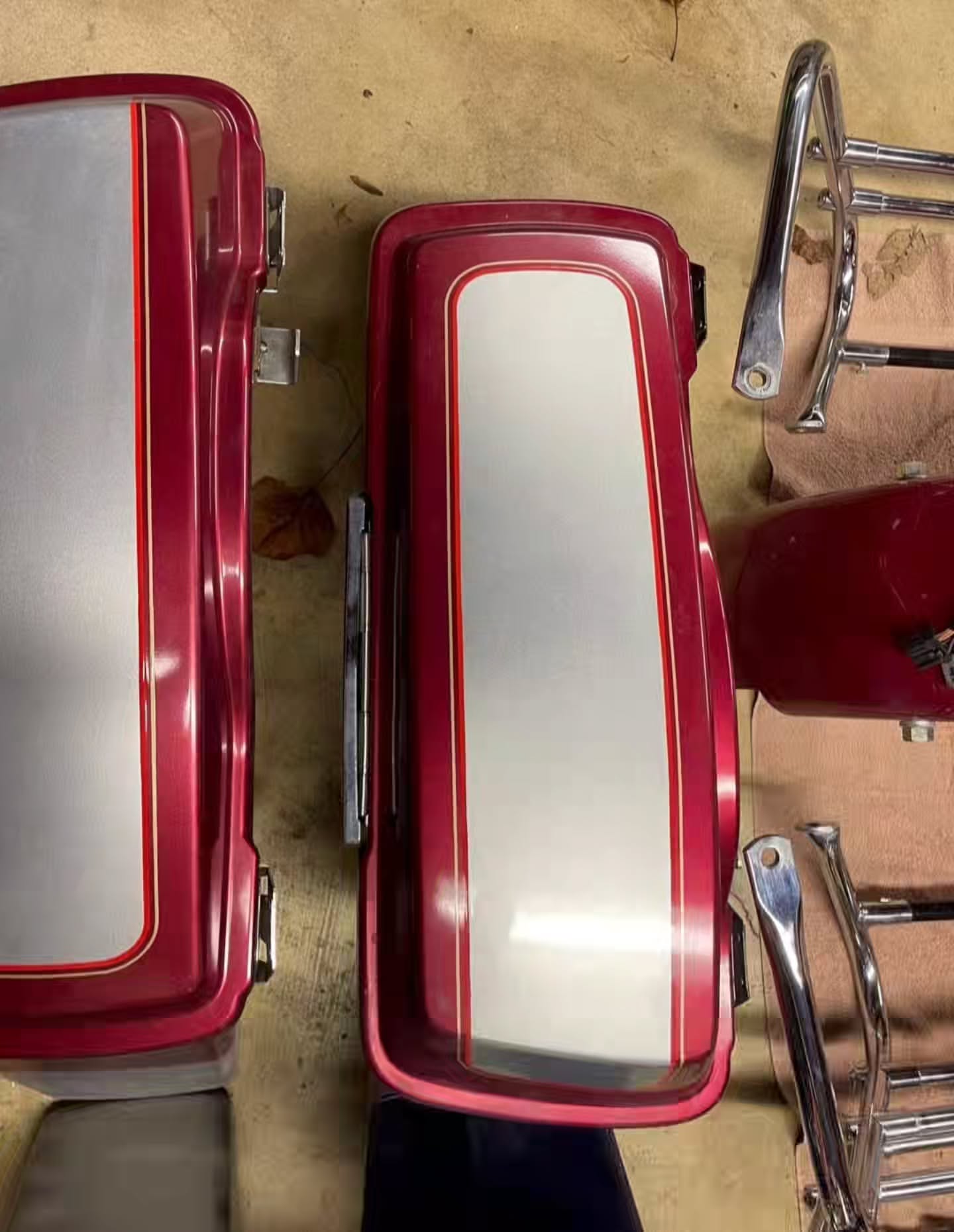 Harley-Davidson Deep Red Rear Fender & Saddlebags Set - Image 5