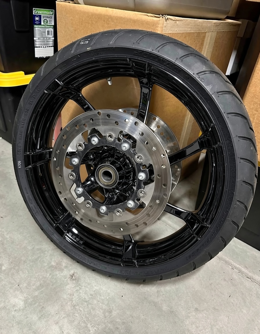 Harley-Davidson 19-Inch CVO Road Glide Front Wheel - Image 3