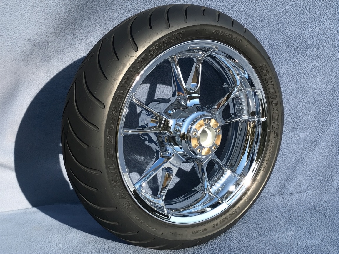 Harley-Davidson Enforcer Front & Rear Wheel Set - Image 5