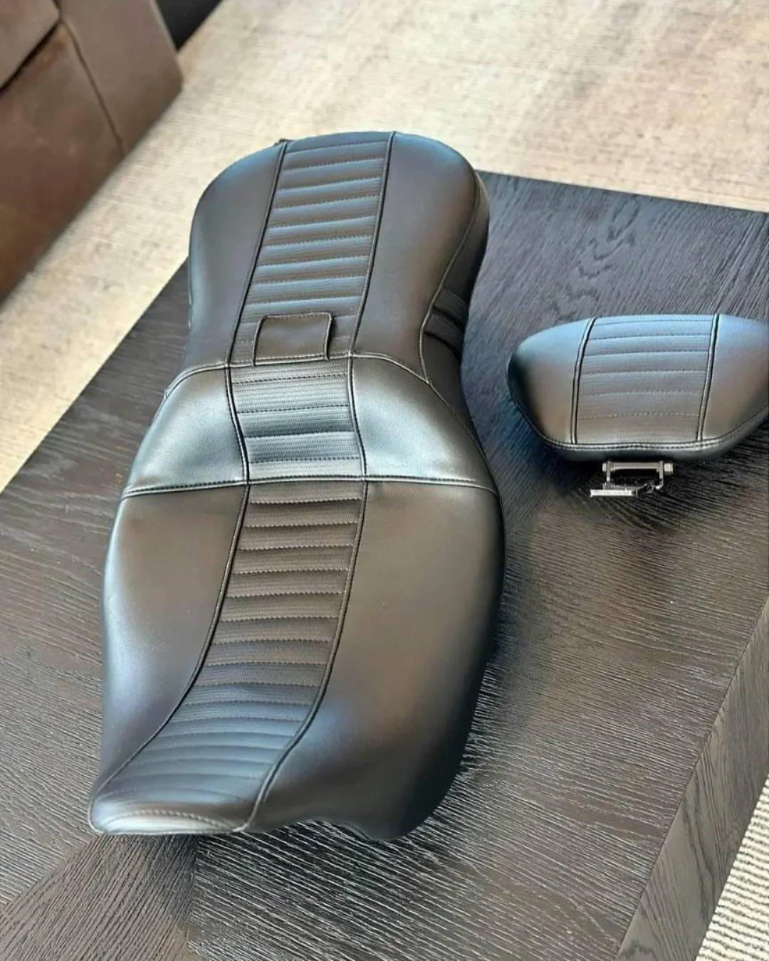 LaPera Outcast 2-Up Touring Seat – Harley-Davidson Touring