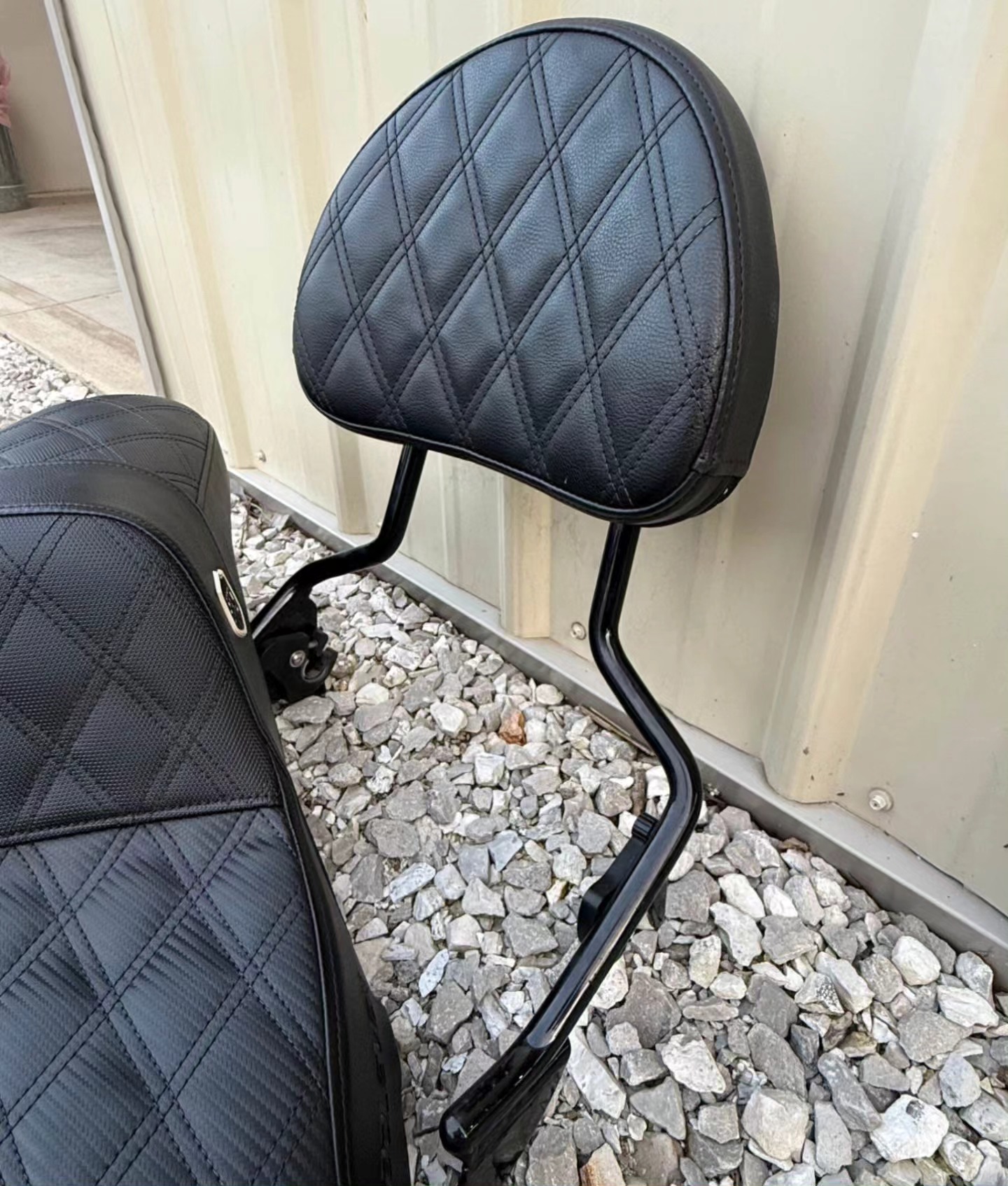 Saddlemen SDC Step-Up Seat with Matching Backrest - Image 4