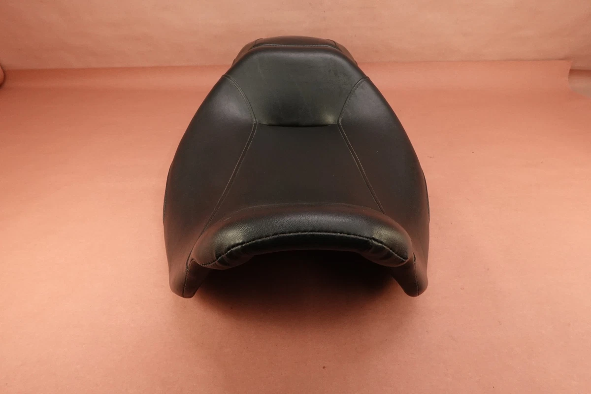 2007–2011 Harley-Davidson FLHX Street Glide Rider & Passenger Seat - Image 3