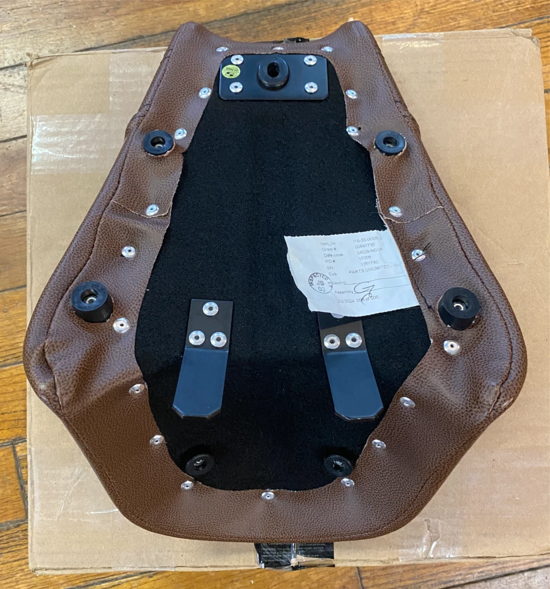 Saddlemen Road Sofa LS Seat – Unheated, Without Backrest - Image 4